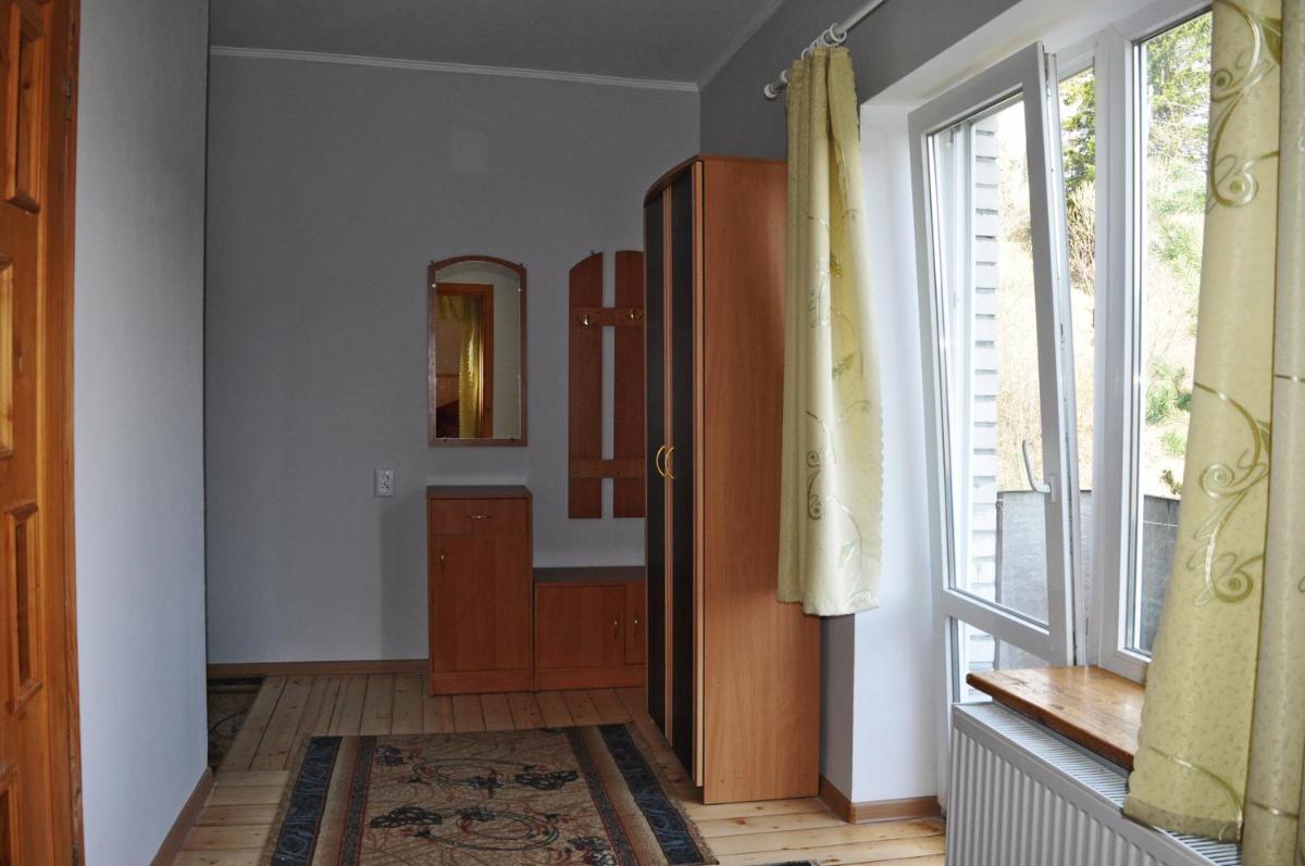 Kolo Druziv - Housity