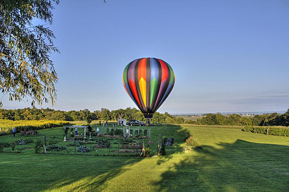 Los Gatos Bed & Breakfast - Housity