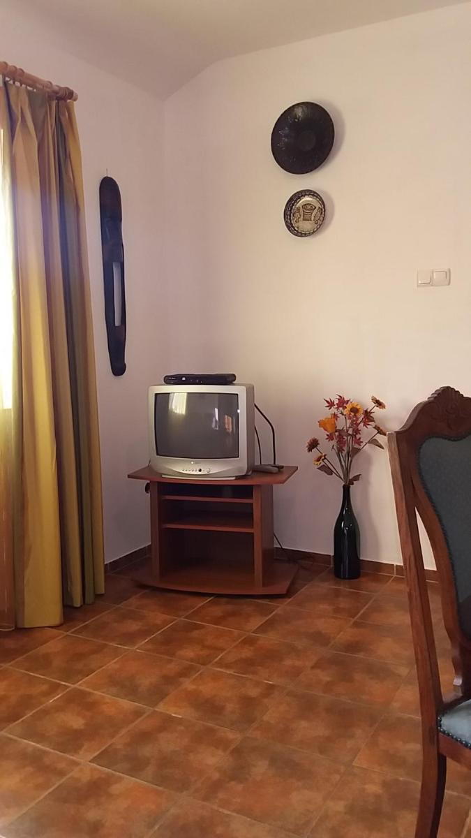 Anzsore Apartman - Housity
