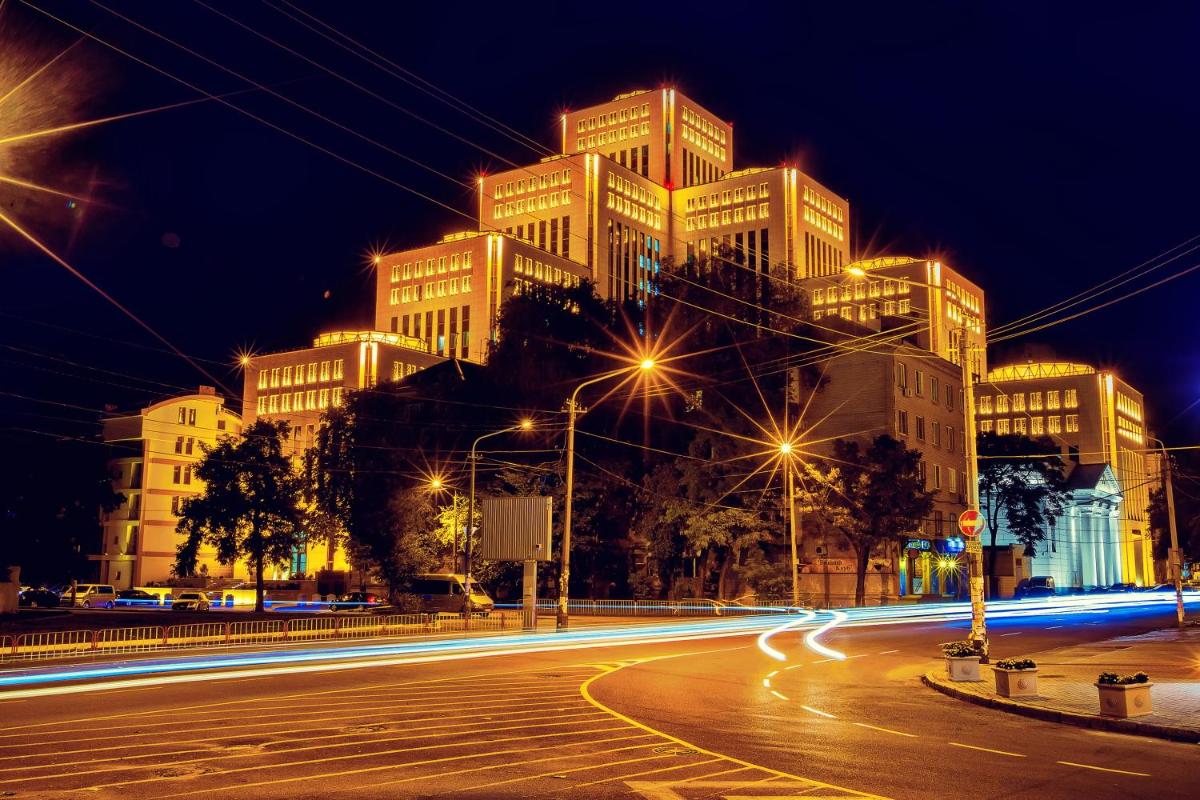 Suitetrails - Menorah Hotel