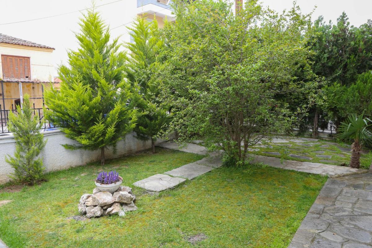 Romilias Apartment - Housity