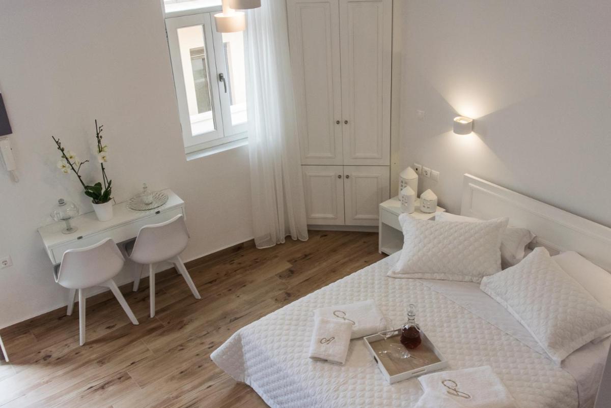 Agapi Suites - Housity