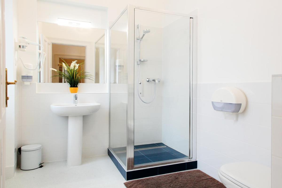 Maverick Hostel & Ensuites - Housity