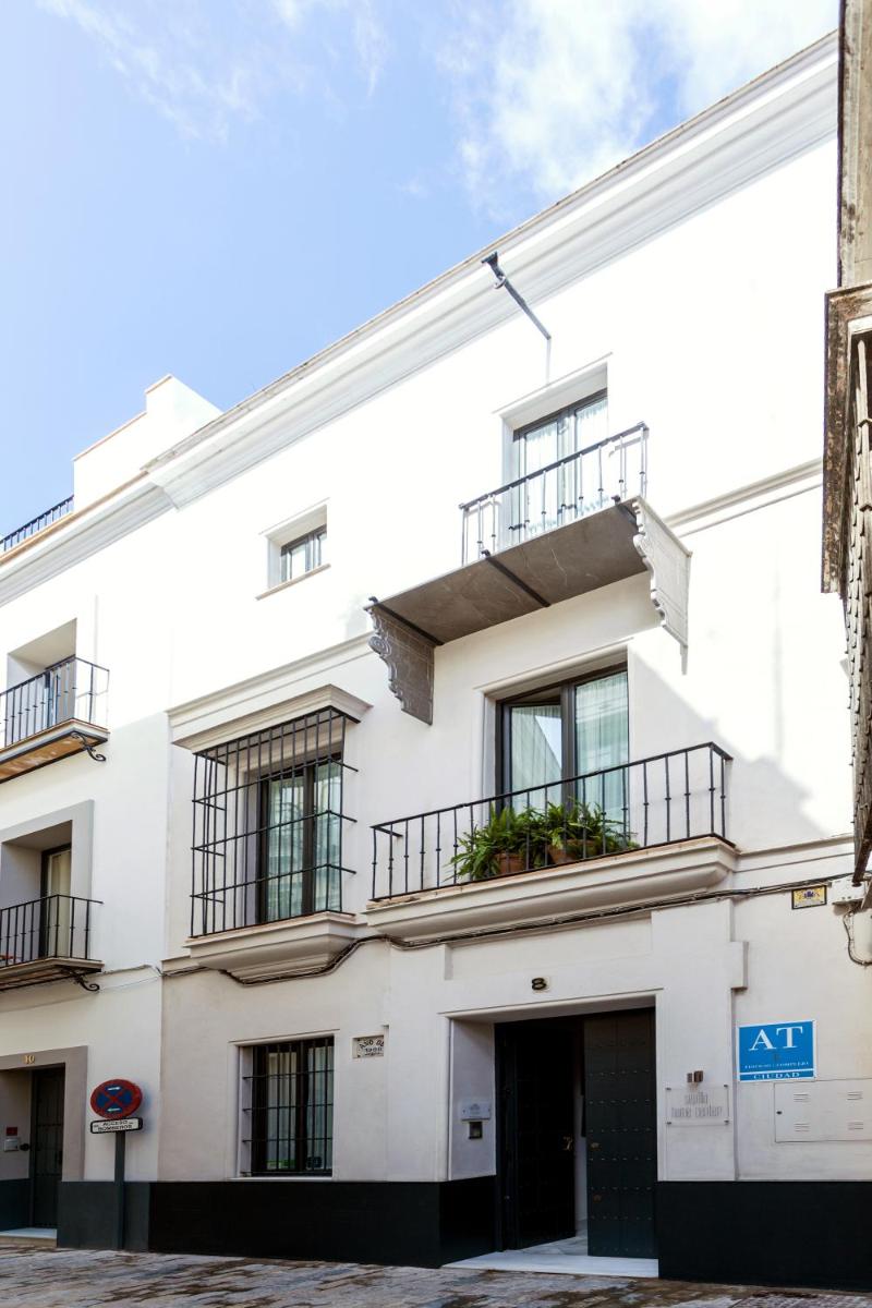 Sevilla Home Center - Housity