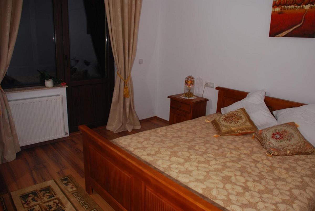 Pension Onelia - Housity