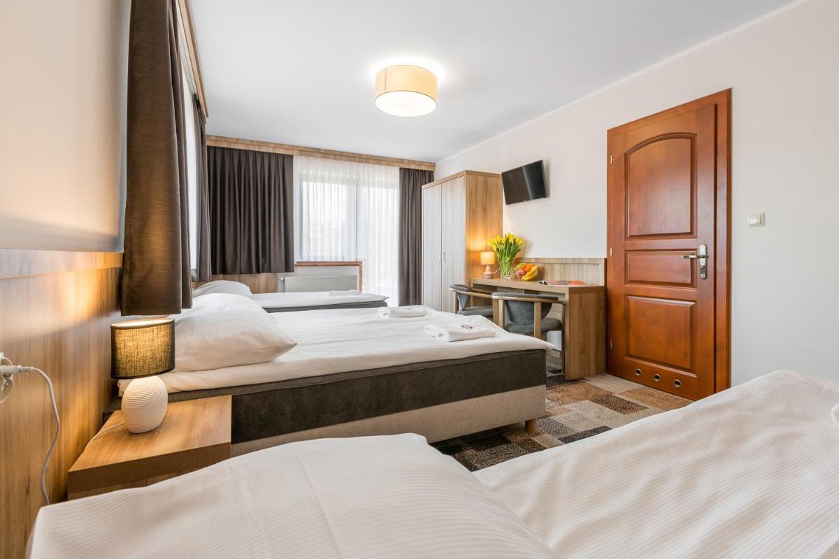 Ośrodek Wypoczynkowy Borowy - Housity