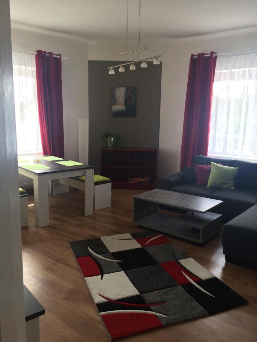 Ferienwohnung Sandow - Housity