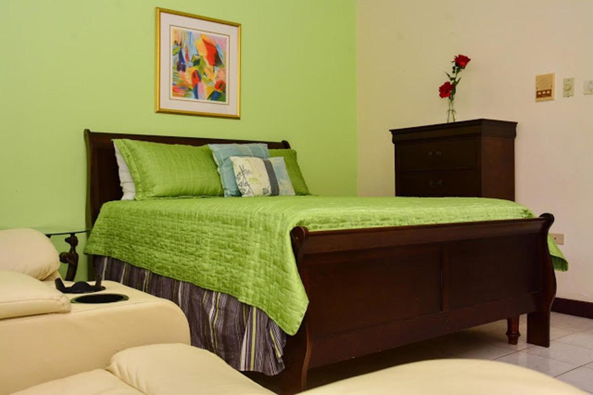 Sunkissed Suites At Sandcastles - Housity