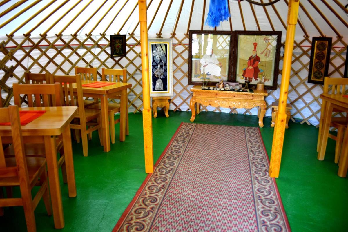 Suitetrails - Danista Nomads Tour Hostel