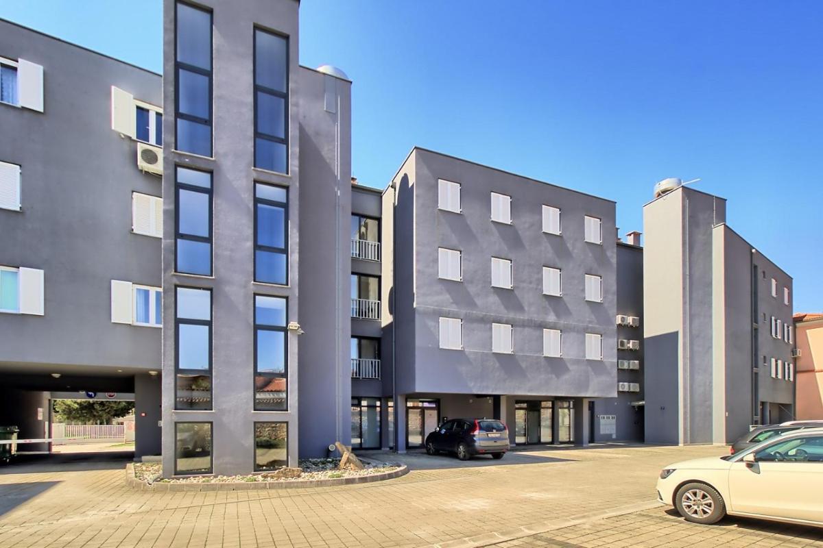 SUMMERTIME house with apartment - Housity