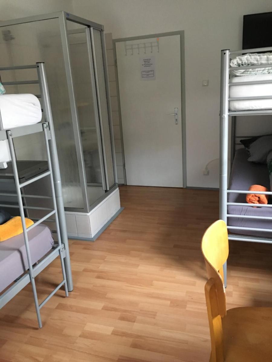 Zur Krone - Housity