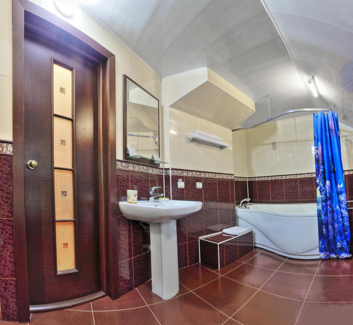 Hotel Slavia - Housity