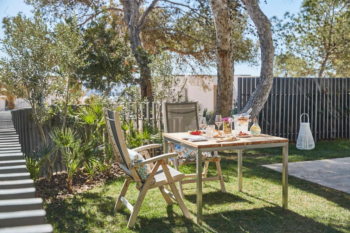Jardín al aire libre en 7Pines Resort Ibiza, part of Destination by Hyatt