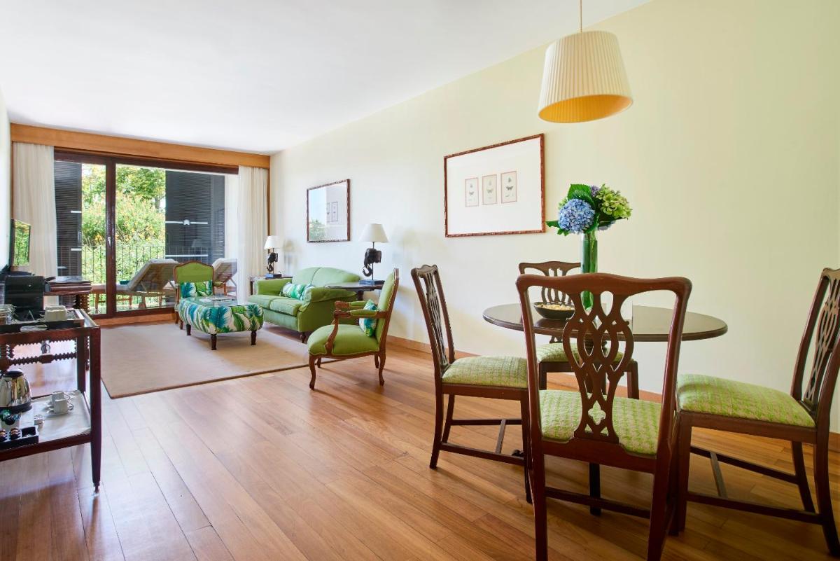 Uma área de estar em Quinta da Casa Branca - Small Luxury Hotels of the World