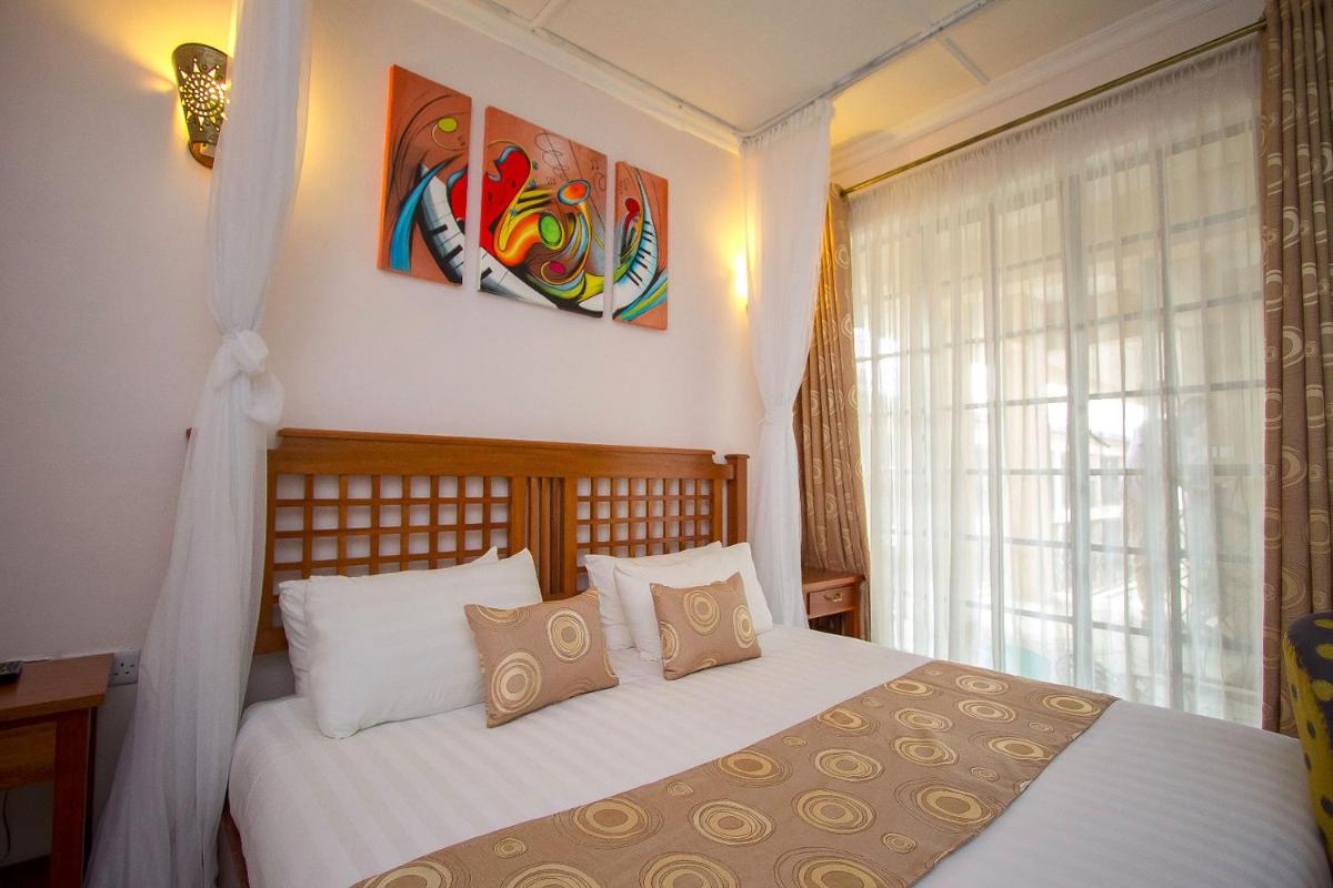 The Smith Hotel - Housity