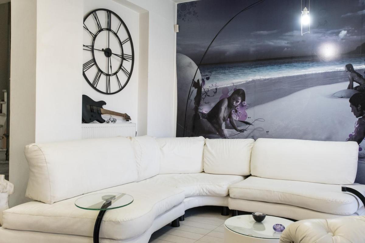Thomis Beach House - Housity