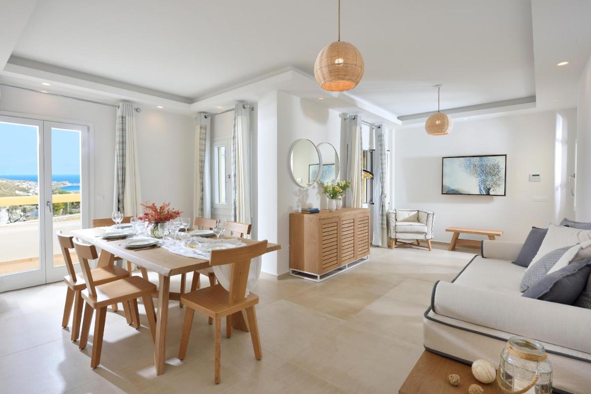 Jenny's Summer Houses - Housity