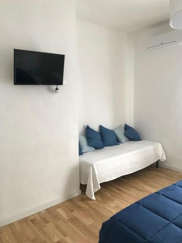 Bluoltremare - Housity