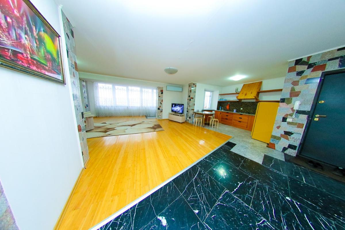 Apartment On Krylova 66 - Housity
