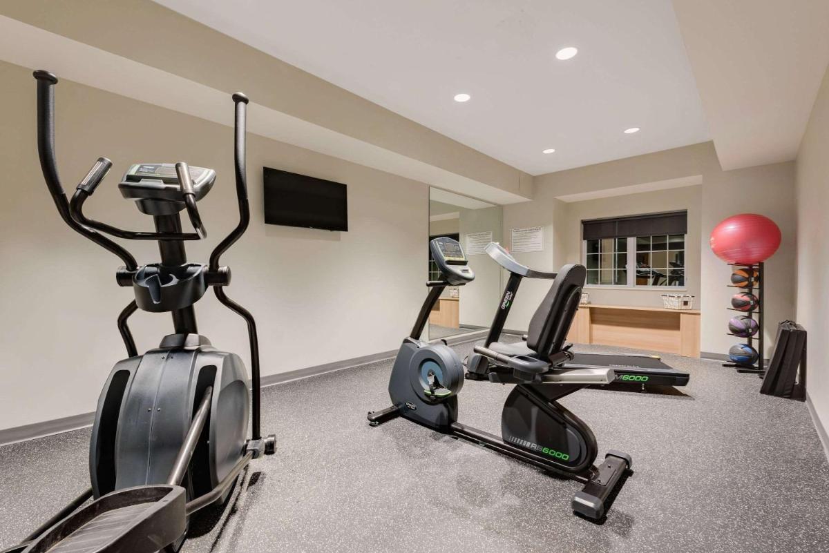 Microtel Inn & Suites by Wyndham Clarion - Housity