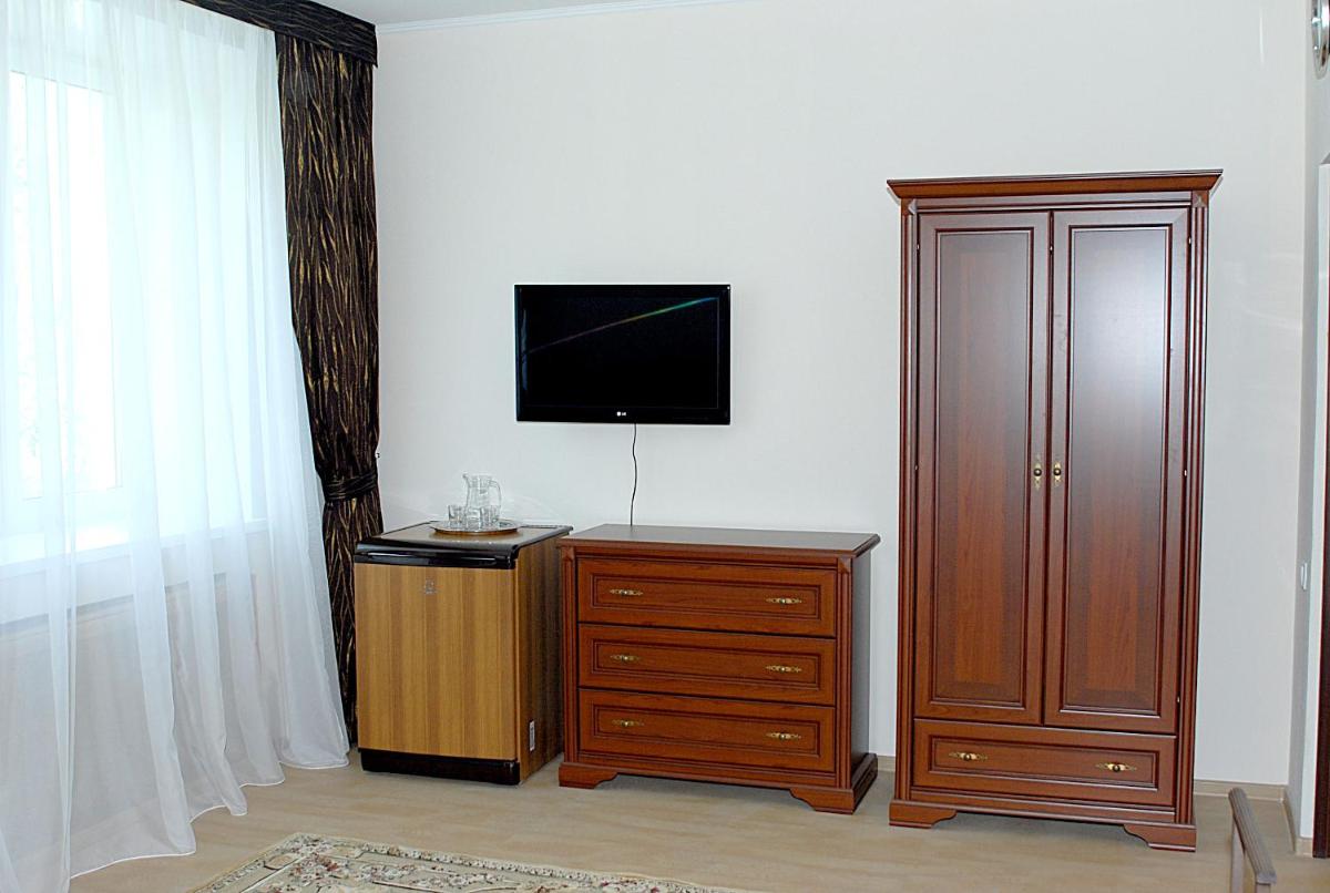 Hotel Arian - Housity
