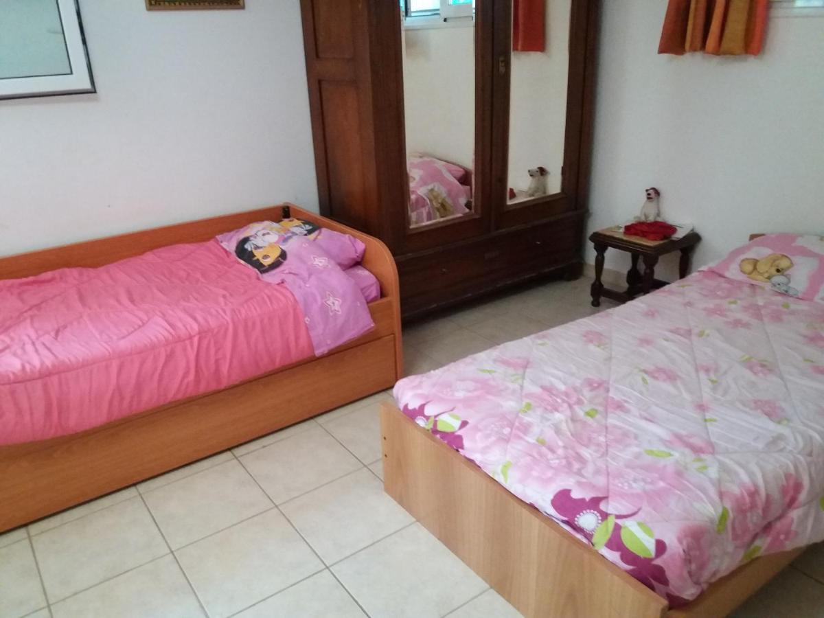 Aliki House - Housity