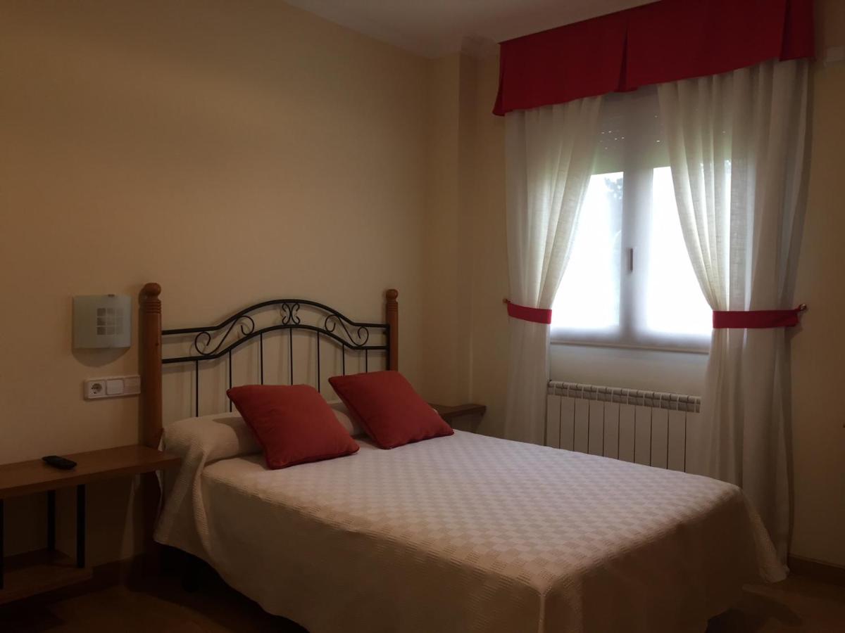 Hostal Santa Baia - Housity