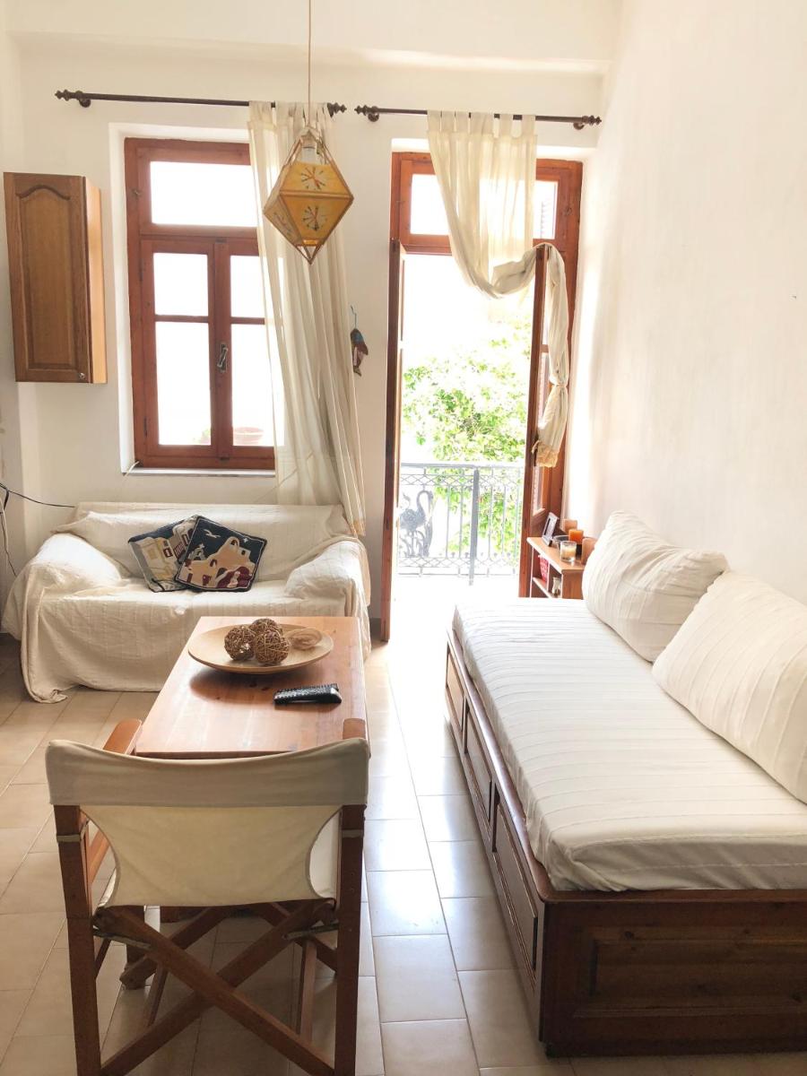 Katerina's Home - Paros old town house - Housity