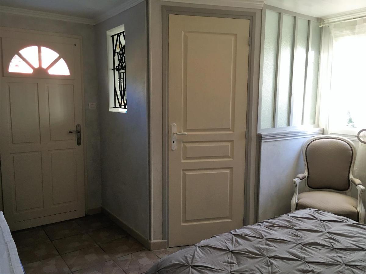 Lou Pero Mousco - Housity