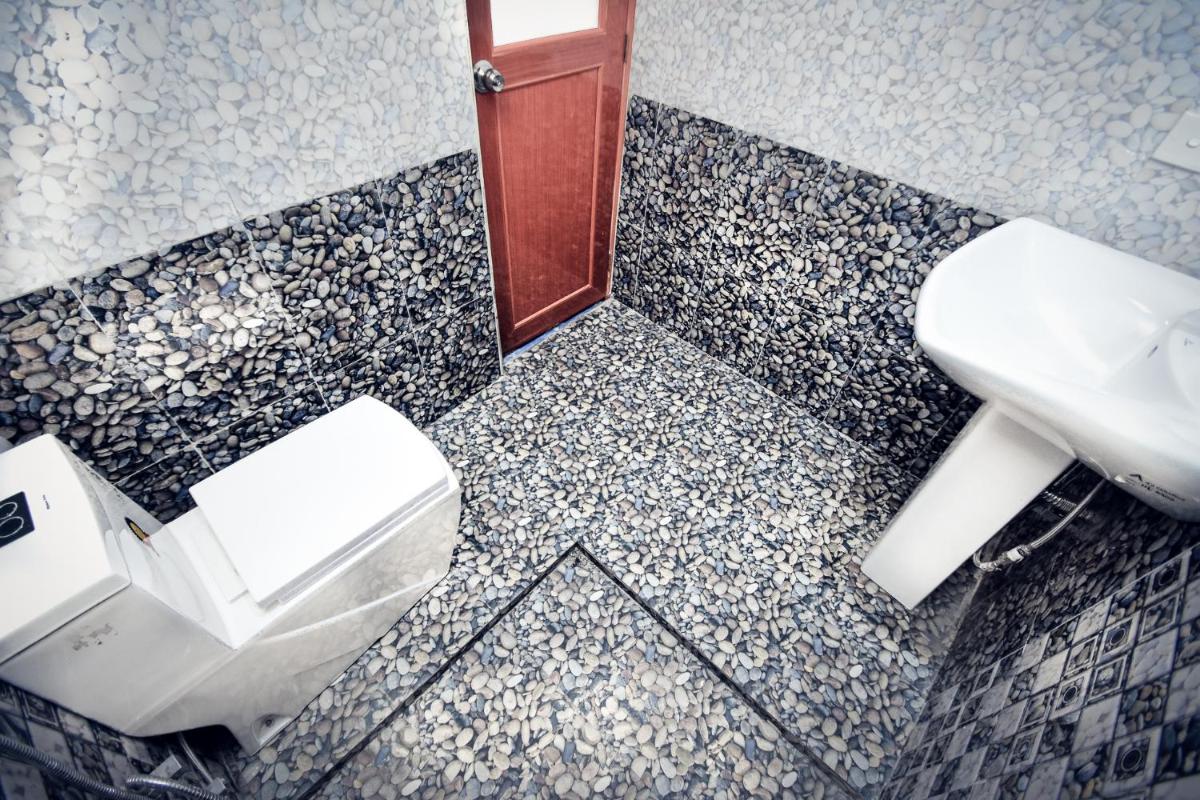 Heavens Door Guest Inn - Housity