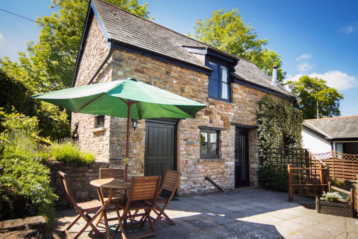 Three Gates Farm Holiday Cottages - Housity