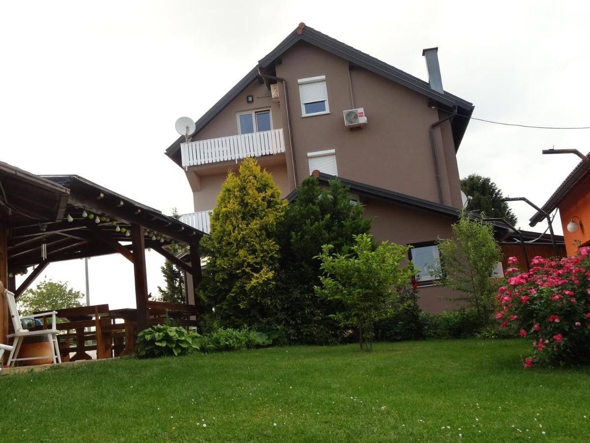 Apartments and Rooms Kristina - Housity