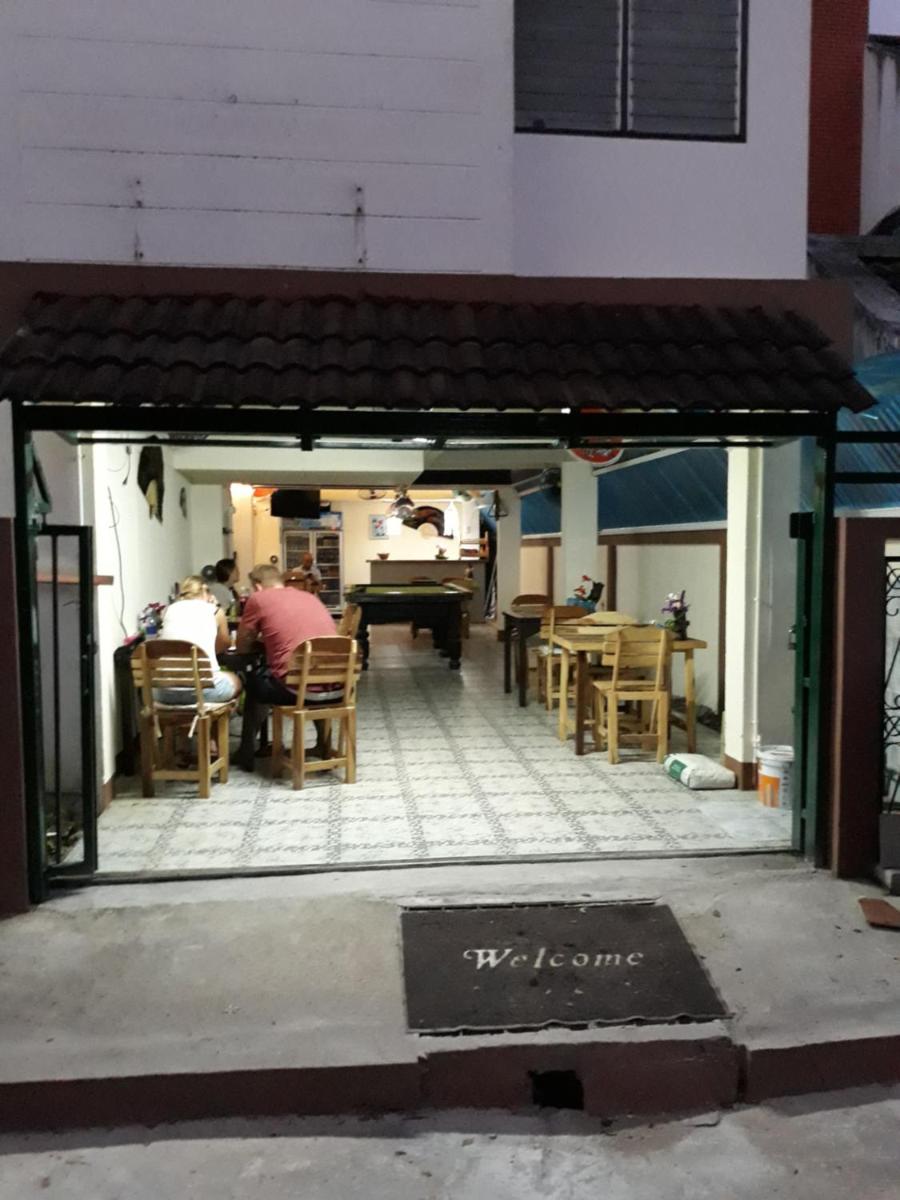 Dutch Guest้้house Chiang Mai - Housity