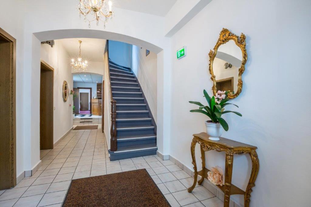 Hotel Annet garni - Housity