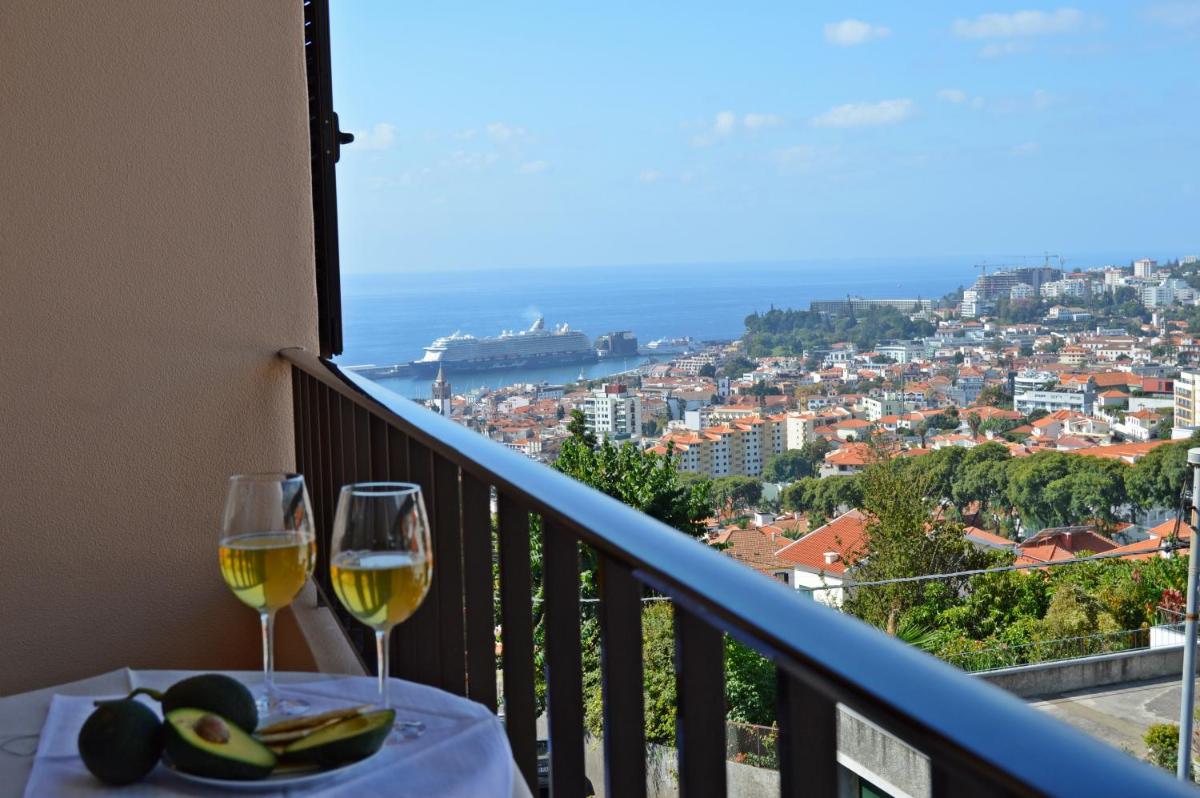 House in Funchal with panoramic view 2-6 - Housity