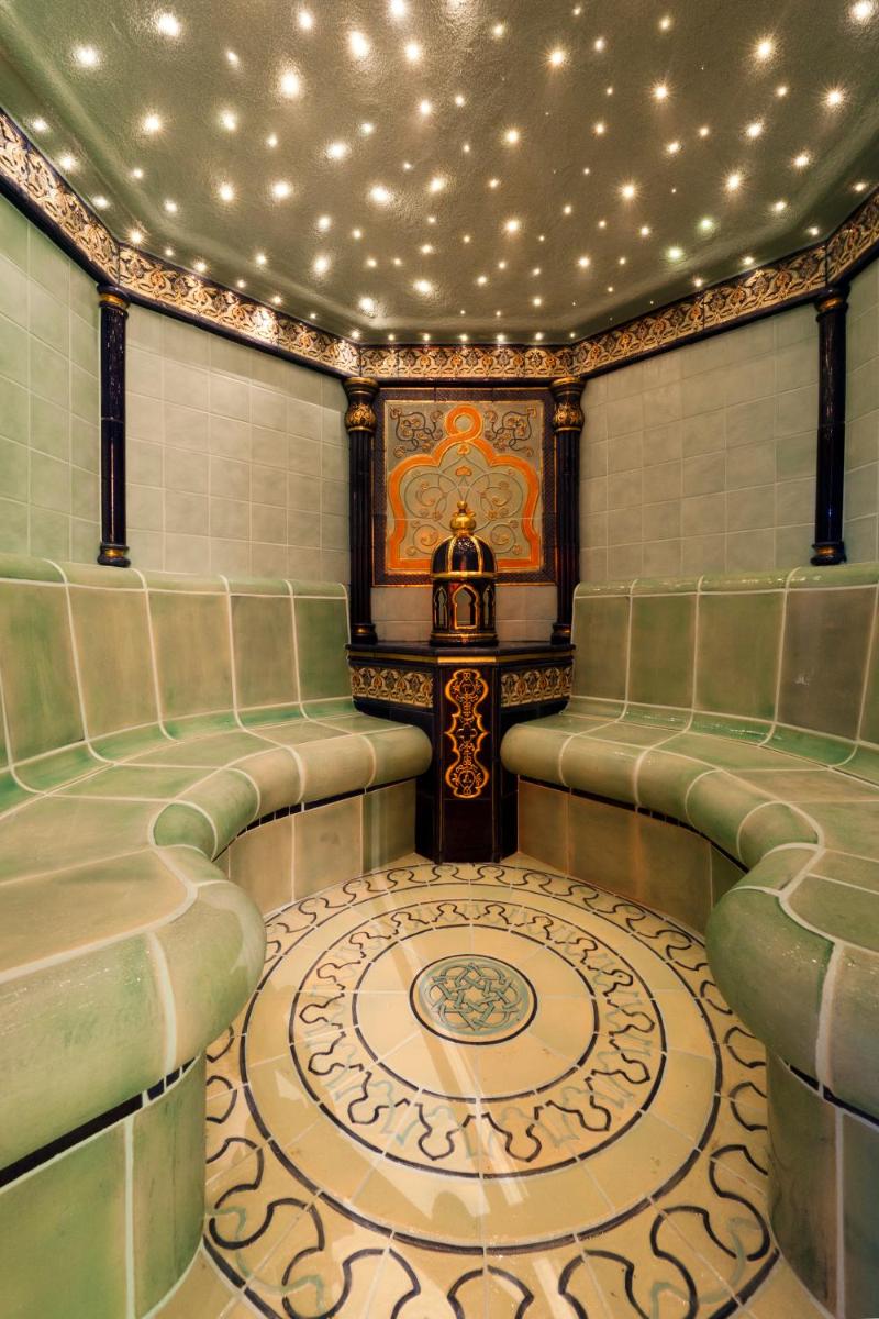 Coin salon dans l'établissement Hôtel du Parc, Restaurant, Spa & Wellness