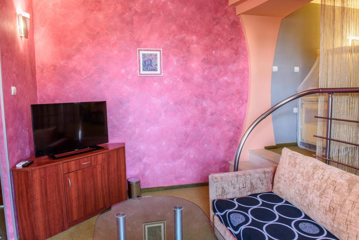 Hotel Kapri - Housity