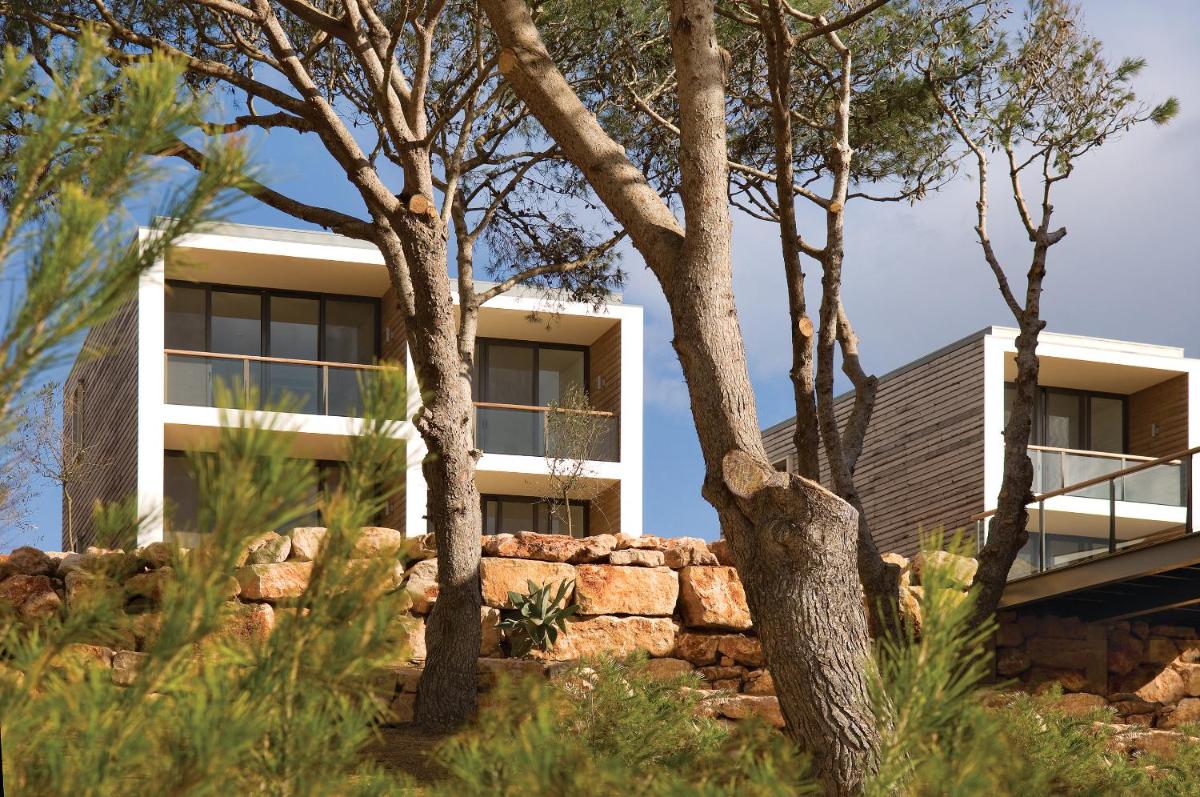 O edifício onde o resort está situado