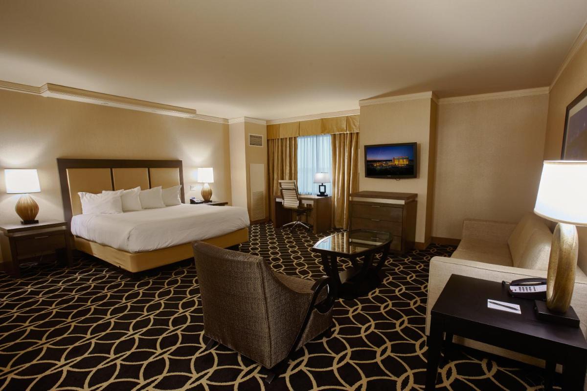 Hollywood Casino St. Louis - Housity