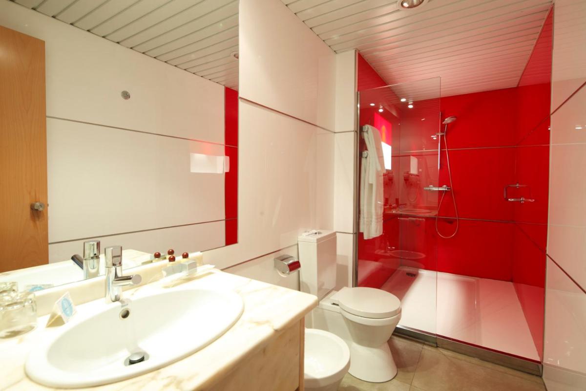 Un baño de Hotel Spa Congreso