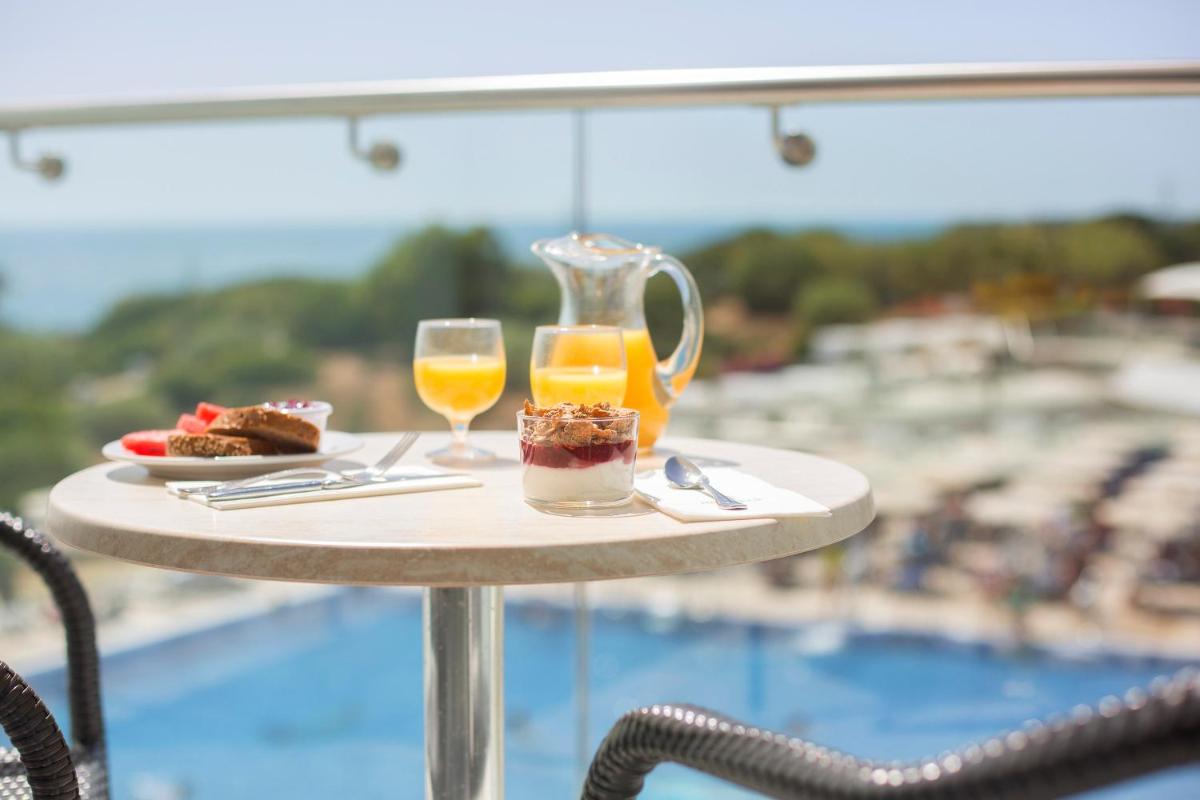 Bebidas en Hipotels Gran Conil