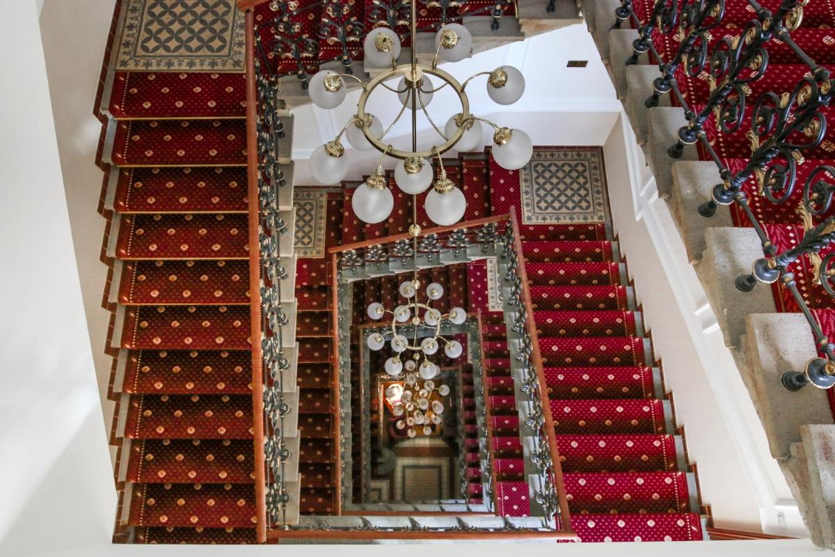 Boutique Hotel Seven Days - Housity