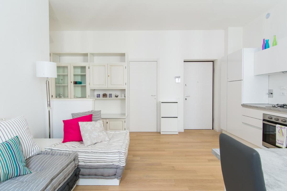 Belvedere White Flat - Housity