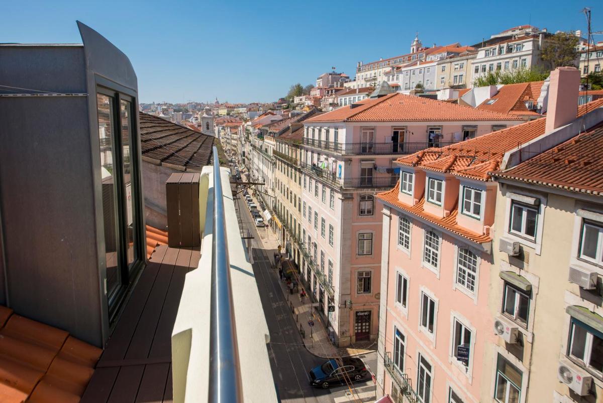 A Captivating Apartment close to River Tagus in Lisbon - Housity