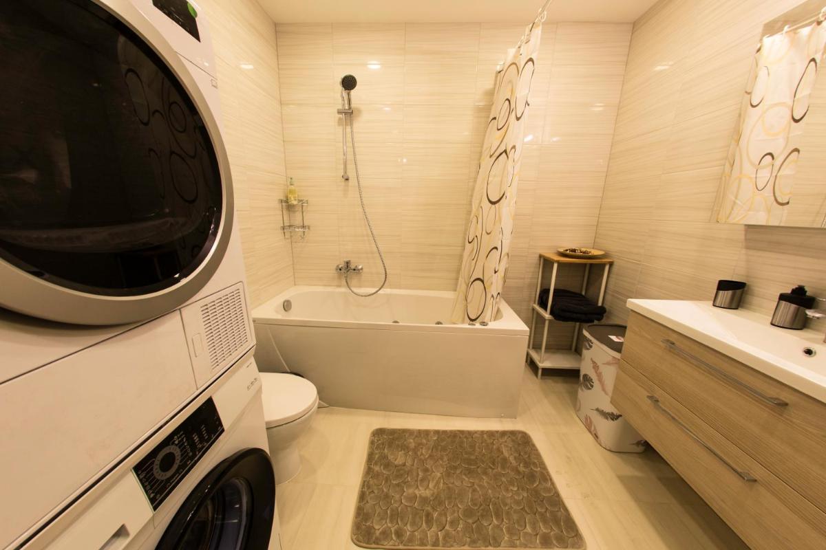 Newly build 2 room apartment. 20-25 min walk to old city - Housity
