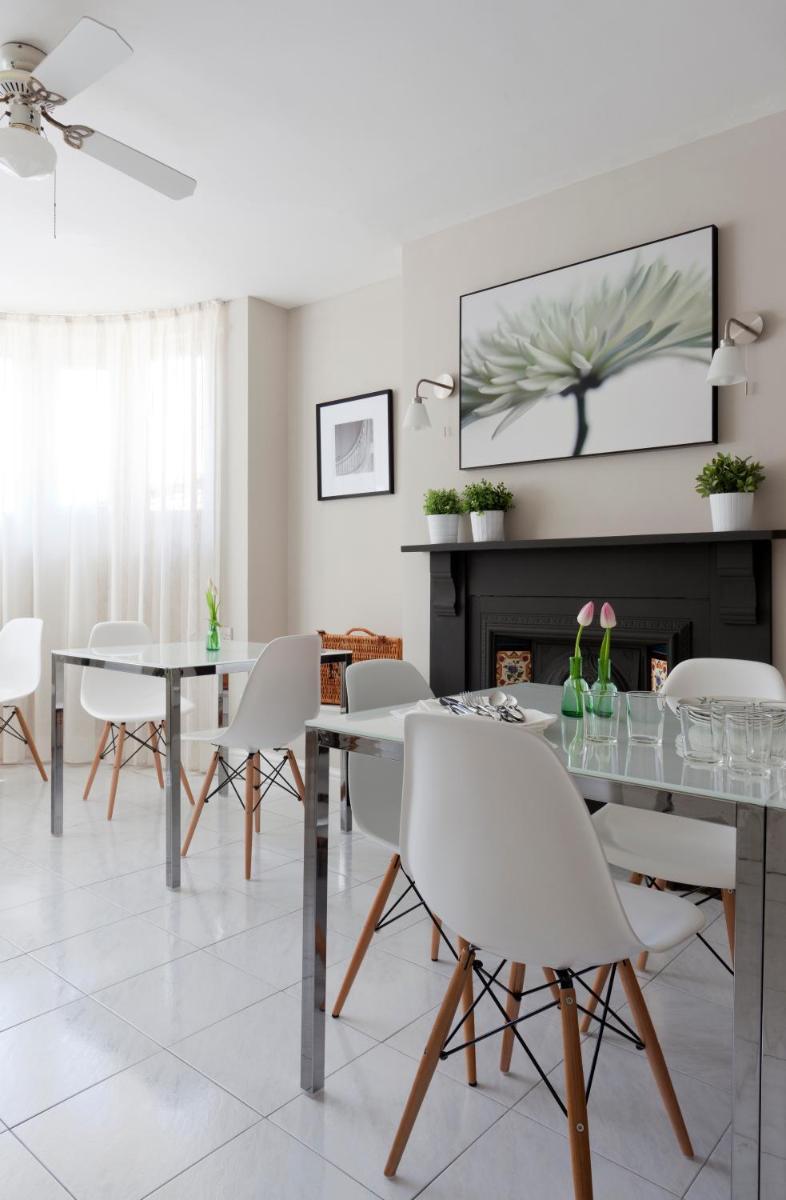 2 Crescent Gardens Guest House - Housity