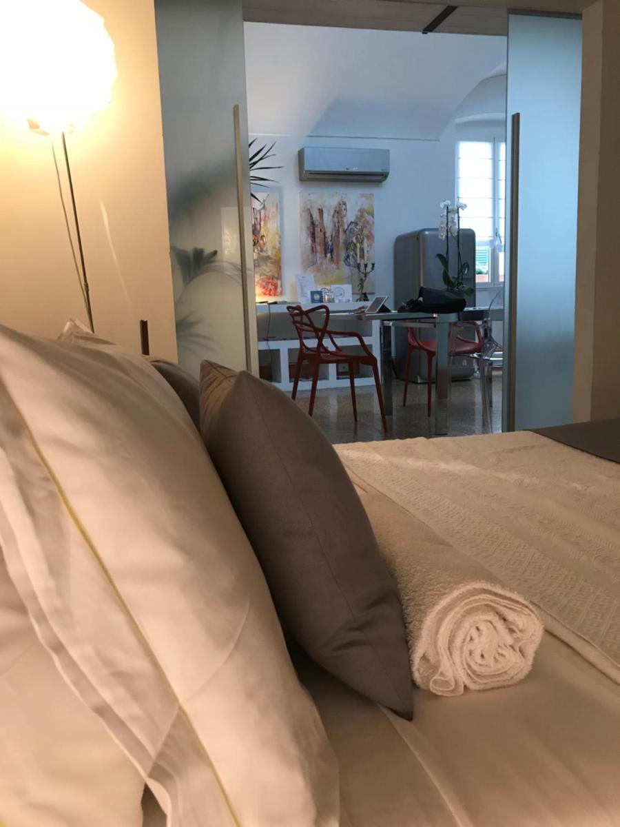 Stardust - Bedbluesky - Housity