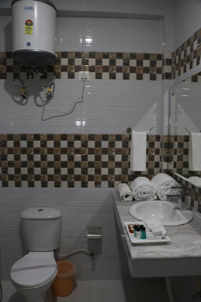 Hotel Ashiana Palampur - Housity