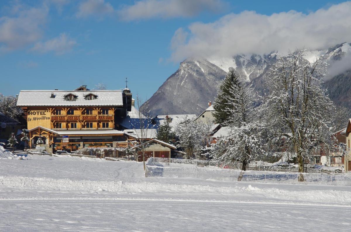 L'établissement Café-Hôtel Le Morillon, Domaine du Grand Massif-Samoëns en hiver