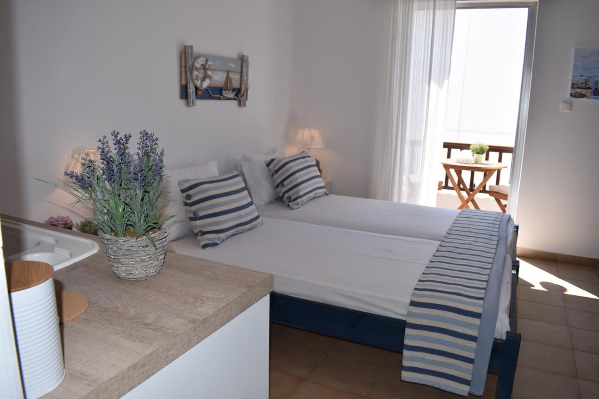 Filippos - Housity